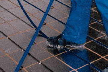 instalacion-sin-obra-tubo-suelo-radiante-biomasa_ instalacion-sin-obra-tubo-suelo-radiante-biomasa_